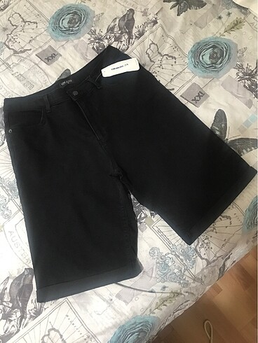 LC Waikiki Lcw kadın siyah şort