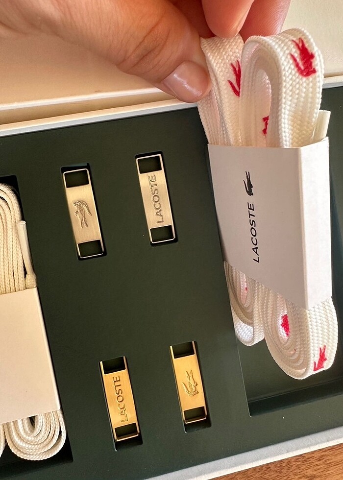 Bağcık ve aksesuar seti. Orijinaldir. - Görsel 3