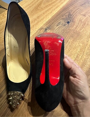 Christian Louboutin . Orijinal stiletto