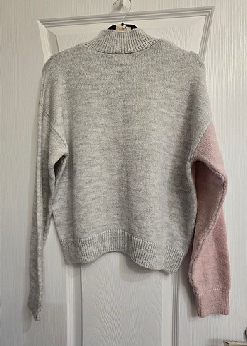 Gri Pembe Renk Bloklu Boğazlı Triko Kazak - Görsel 6