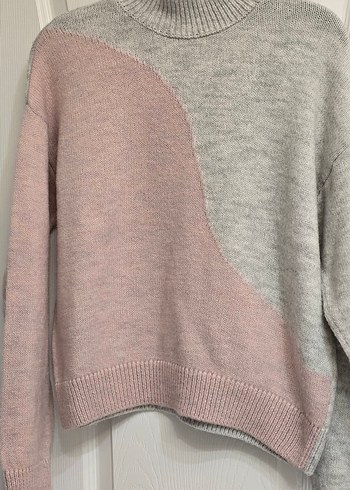 Gri Pembe Renk Bloklu Boğazlı Triko Kazak - Görsel 2