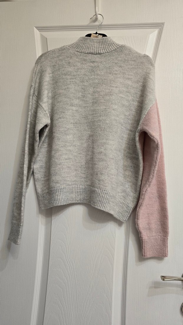 Gri Pembe Renk Bloklu Boğazlı Triko Kazak - Görsel 5