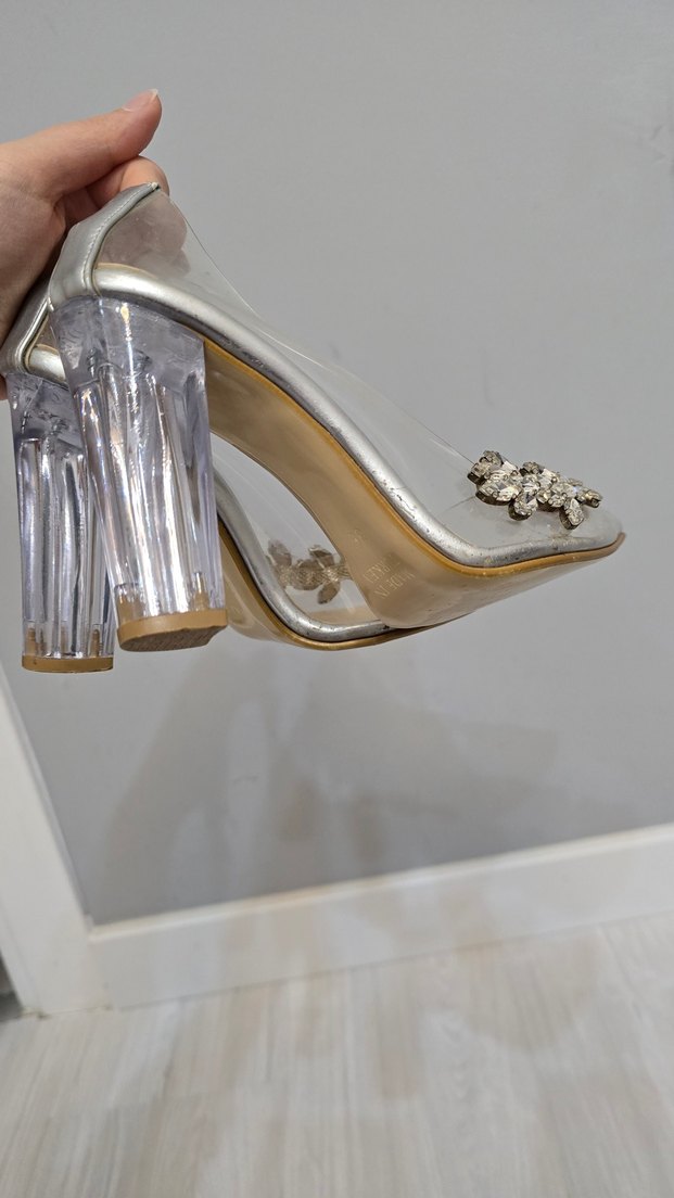 Altın Renkli Cam Topuklu Çiçekli Abiye Ayakkabı - Görsel 4