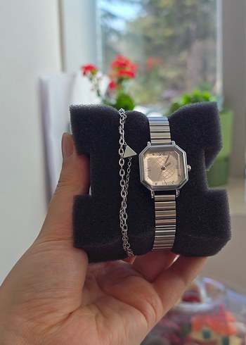 Gri Zincir Detaylı Kadın Saat - Görsel 2