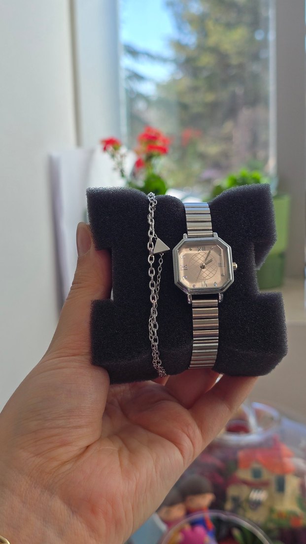 Gri Zincir Detaylı Kadın Saat - Görsel 2