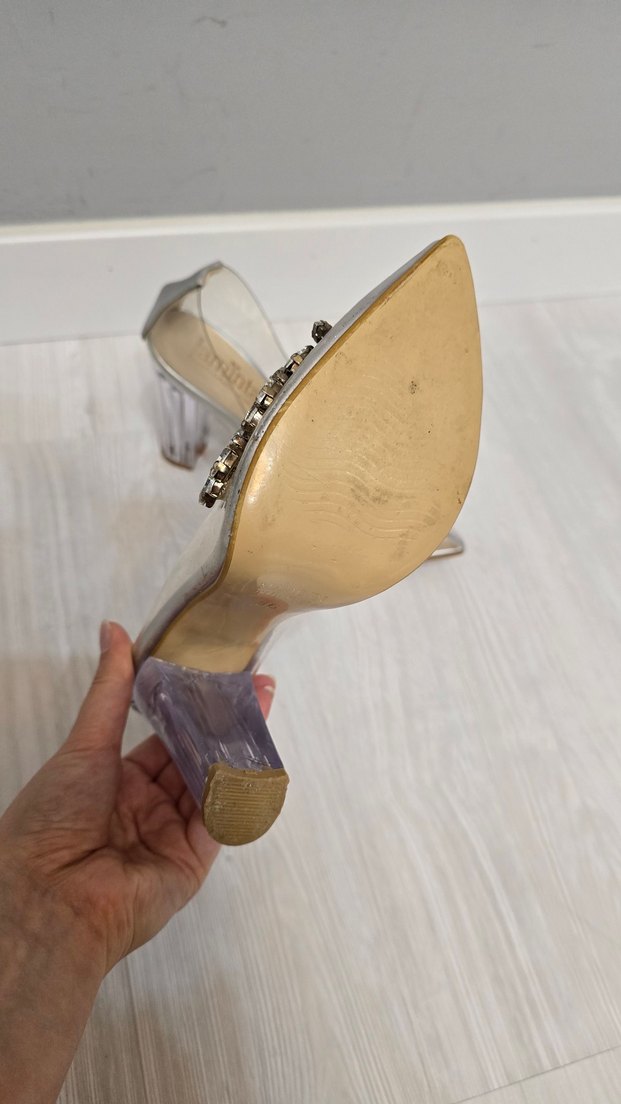 Bej Çiçekli Şeffaf Yüksek Topuklu Kadın Ayakkabı - Görsel 5