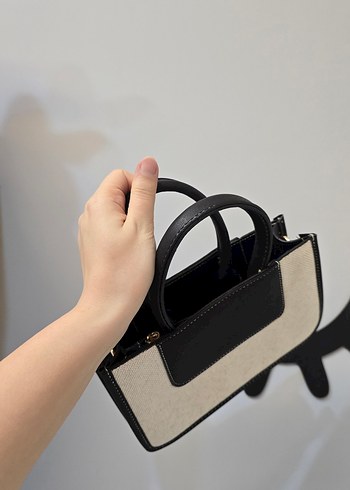 Minimalist Beyaz Deri Kadın Çanta - Görsel 3