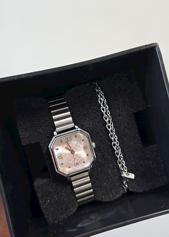 Zincir Detaylı Kadın Kol Saati - Görsel 3