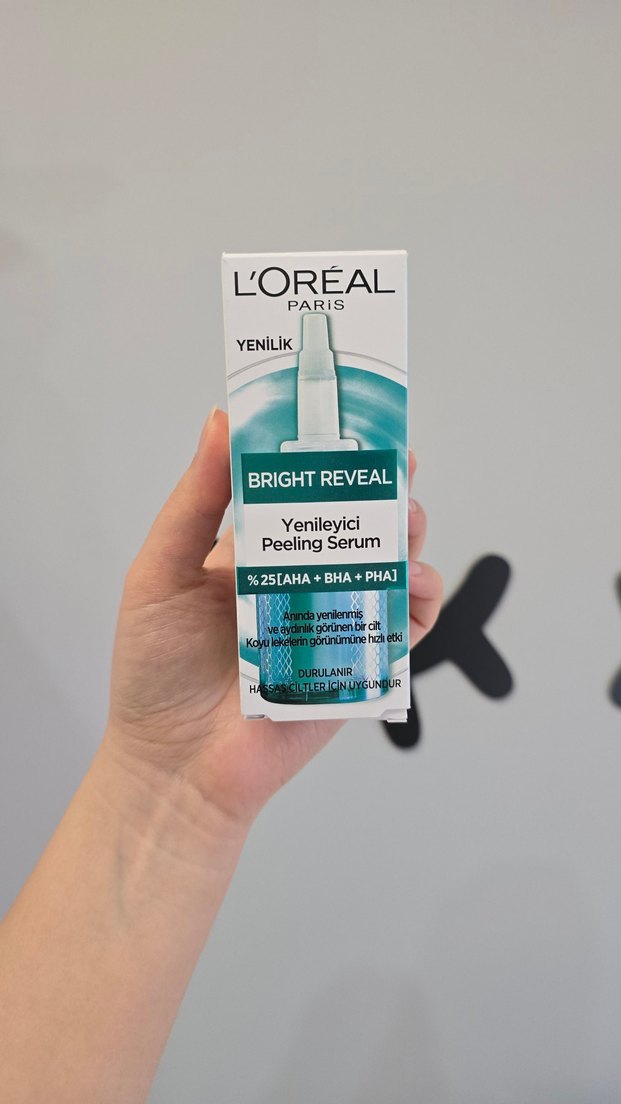 L'Oréal Bright Reveal Yenileyici Peeling Serumu - Görsel 2