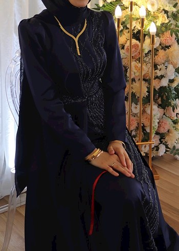 Uzun Kollu İşlemeli Mavi Abiye Elbise - Görsel 2