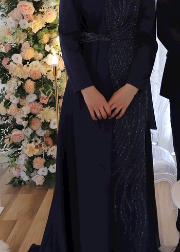 Uzun Kollu İşlemeli Mavi Abiye Elbise - Görsel 4