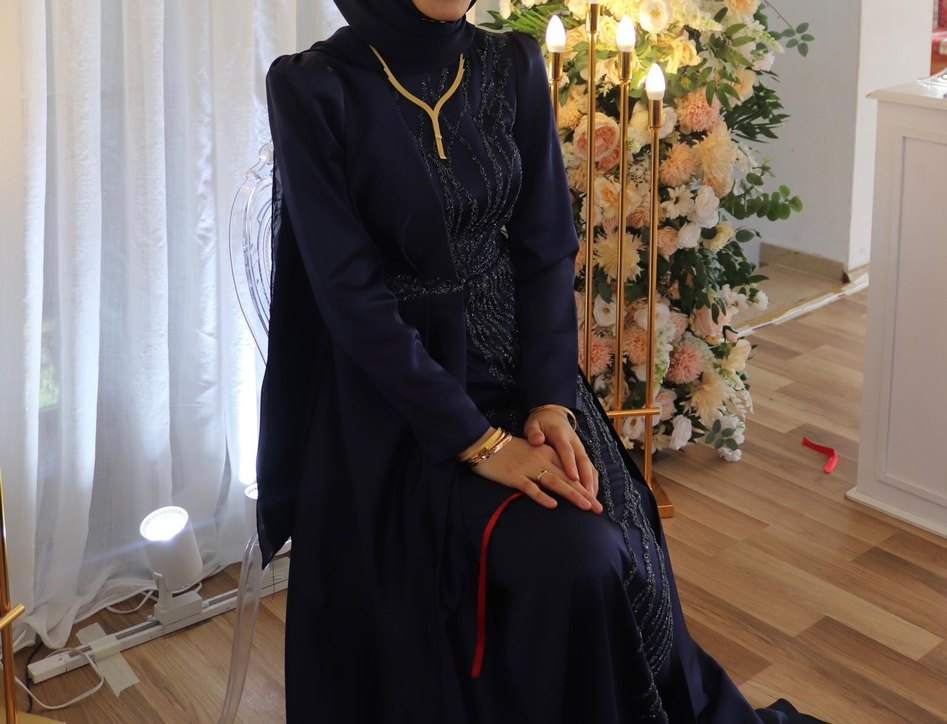 Uzun Kollu İşlemeli Mavi Abiye Elbise - Görsel 2