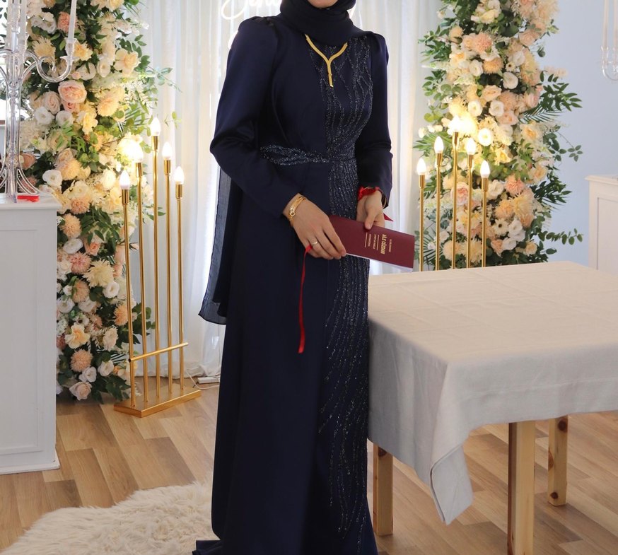 Uzun Kollu İşlemeli Mavi Abiye Elbise - Görsel 3