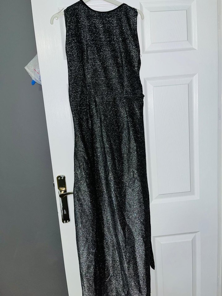 Siyah Uzun Drapeli V Yaka Abiye Elbise - Görsel 3