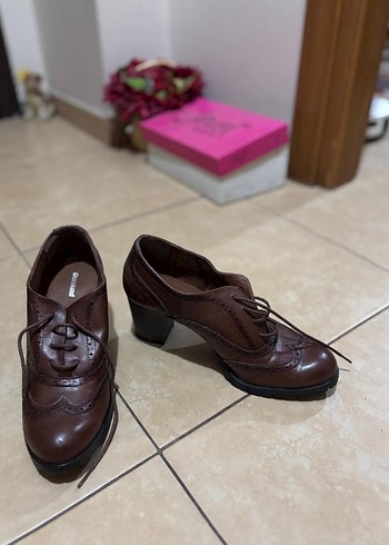 Deichmann Kahverengi Kadın Deri Dolgu Topuklu Klasik Ayakkabı