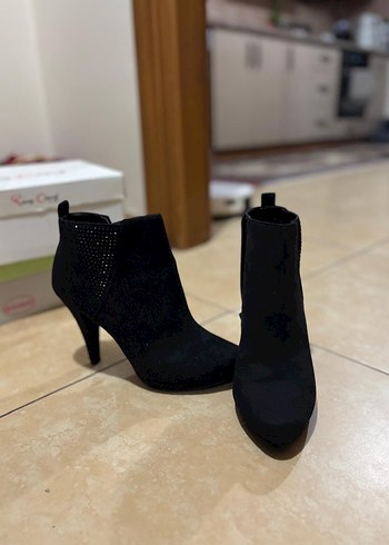 40 Beden Siyah Süet parlak taşlı Stiletto Topuklu Bot