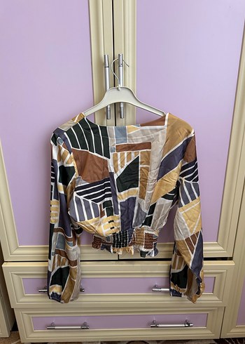 Kadın Çok Renkli V Yaka Kısa Bluz - Görsel 3