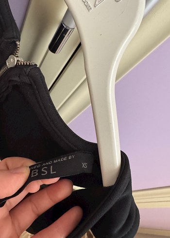 Siyah V Yaka Fermuarlı Mini Bustiyer - Görsel 4