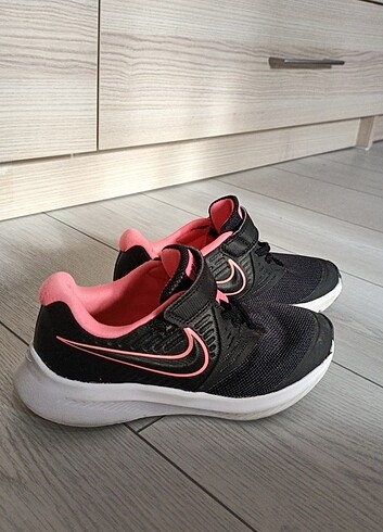 28 Beden Nike runner ayakkabı 