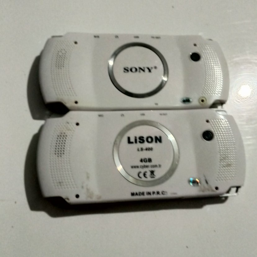 Beyaz Sony PSP Taşınabilir Oyun Konsolu - Görsel 2