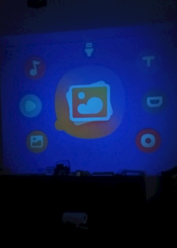 Siyah Mini Projeksiyon Cihazı - Görsel 6