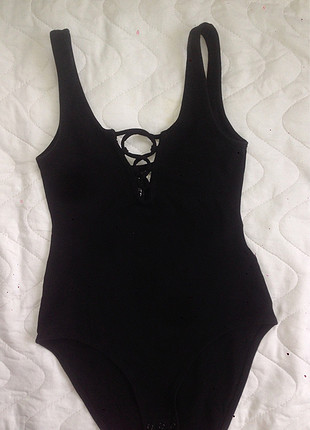 Siyah bodysuit
