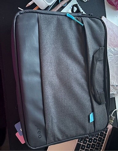 MacBook çantası