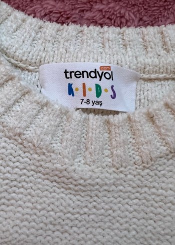 Beyaz Fırfırlı Bohem çocuk Kazak - Görsel 3