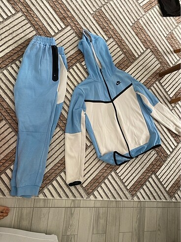 m Beden Mavi nike tech
