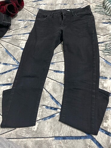 Defacto super skınny fıt sıyah pantolon 30/32 beden