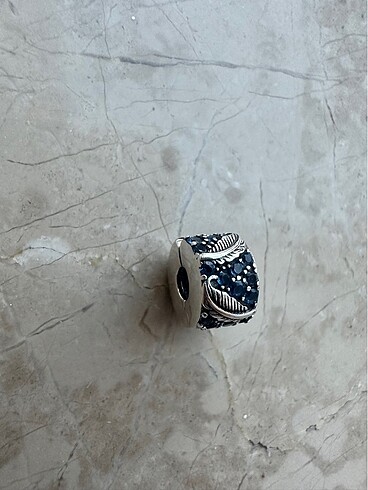 Pandora Tüy ışıltılı klips