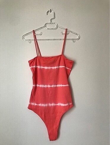 bershka batik body