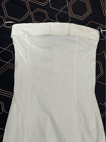 m Beden bershka beyaz straplez elbise