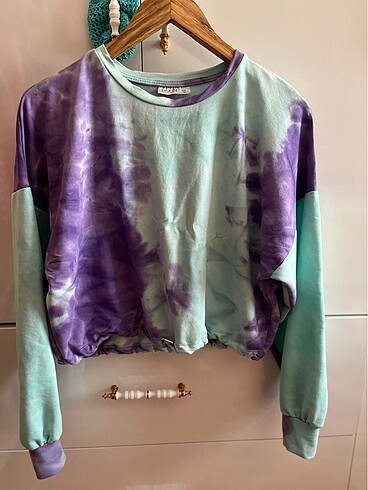 Renkli sweatshirt