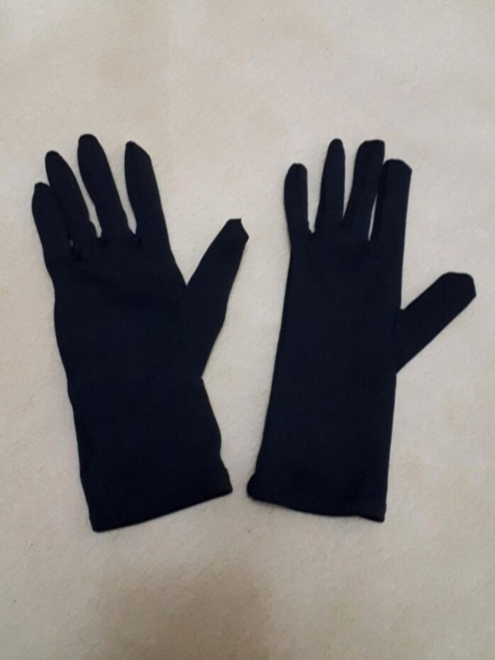 Siyah Eldiven - Görsel 2