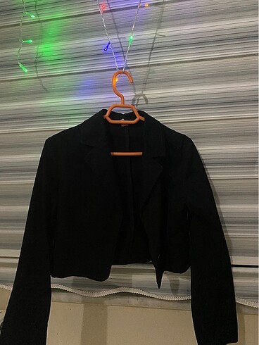 Crop blazer