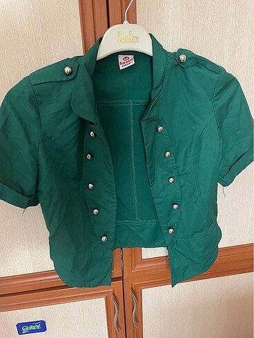m Beden Crop ceket