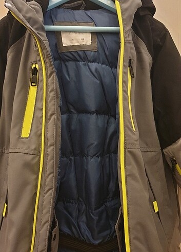 6 Yaş Beden Zara outdoor mont 