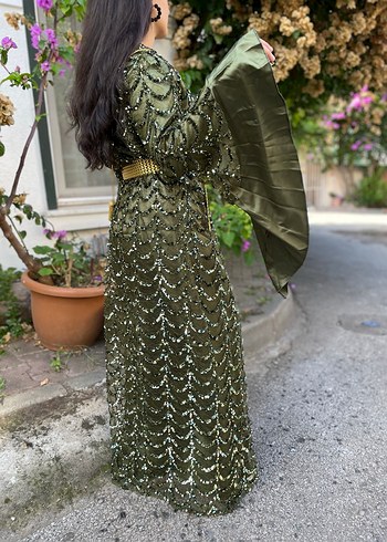 diğer Beden Yöresel elbise yeşil parlak desen uzun standart beden kadın