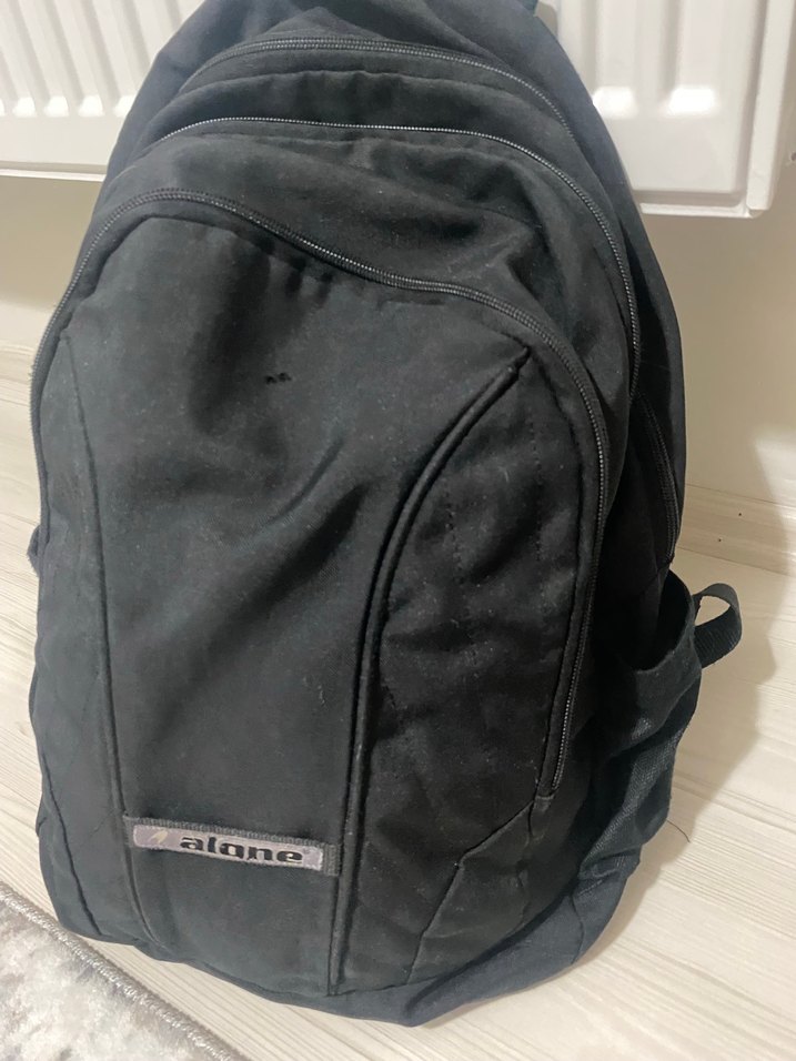 Siyah Kadın Sırt Çantası, Tokalı, Minimalist - Görsel 2