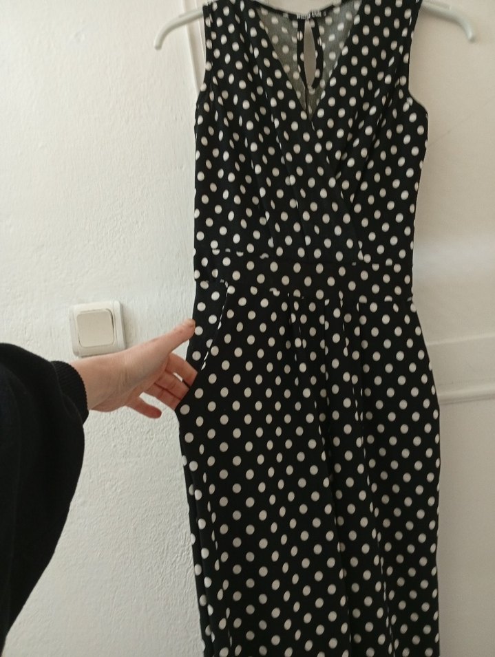 Puantiye Desenli Siyah Uzun Tulum - Görsel 3