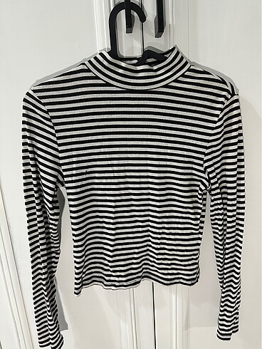H&M UZUN KOLLU CROP