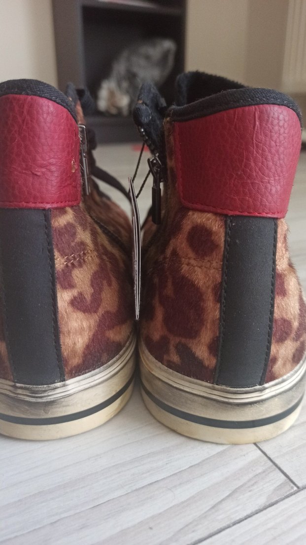 Zara Kahverengi Leopar Desenli  erkek comverse tarzı ayakkabı - Görsel 5