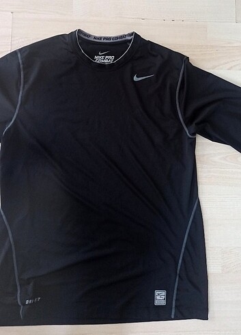 Nike pro combat dri- fit uzun kolllu t shirt