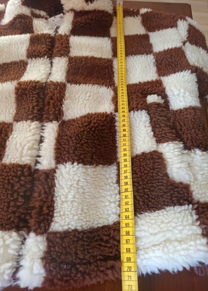 Zara dama desenli suni kürk mont - Görsel 3