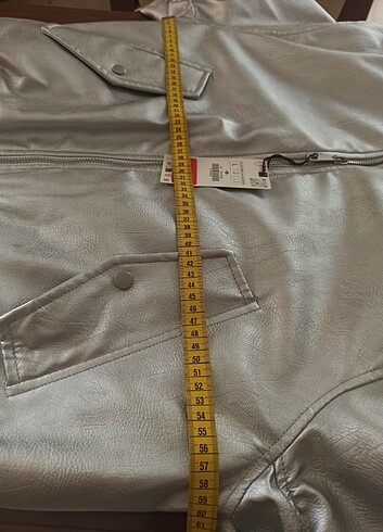 Zara metalik suni deri ceket - Görsel 4