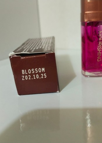 Avon Besleyici Pembe Parlak Dudak Yağı - Görsel 2