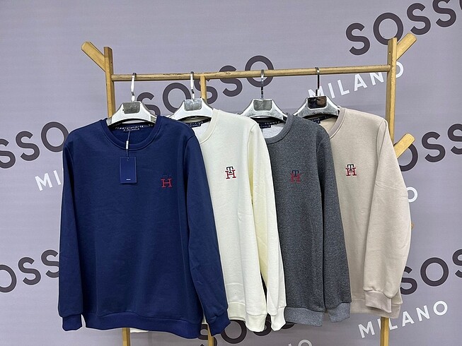 Sweatshirt