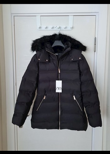 xs Beden siyah Renk Zara Siyah Kürklü Kadın Mont