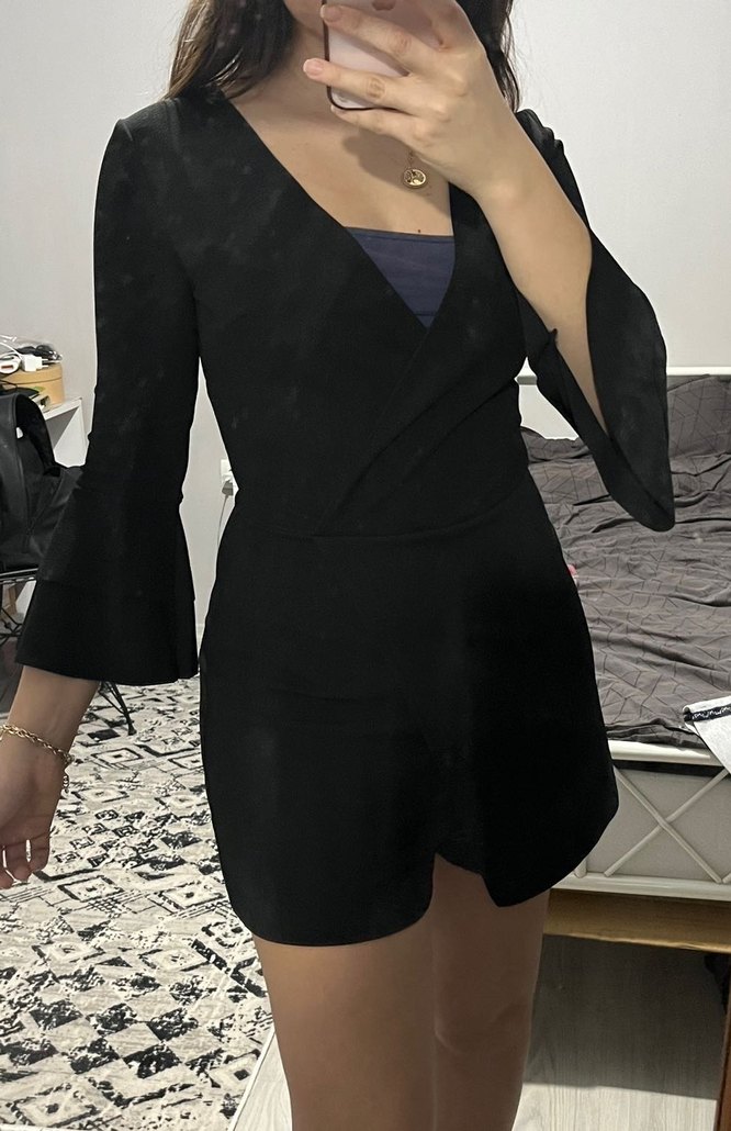 Bershka Siyah Kısa Tulum V Yaka - Görsel 5